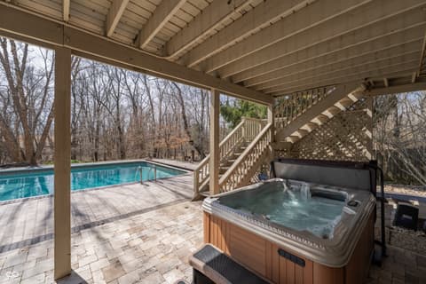 Photo of 2310 E Plateau Place, Bloomington, IN