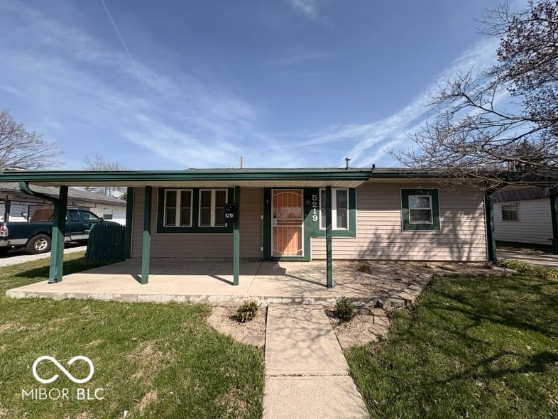Photo of 5219 N Sadlier Drive, Indianapolis, IN