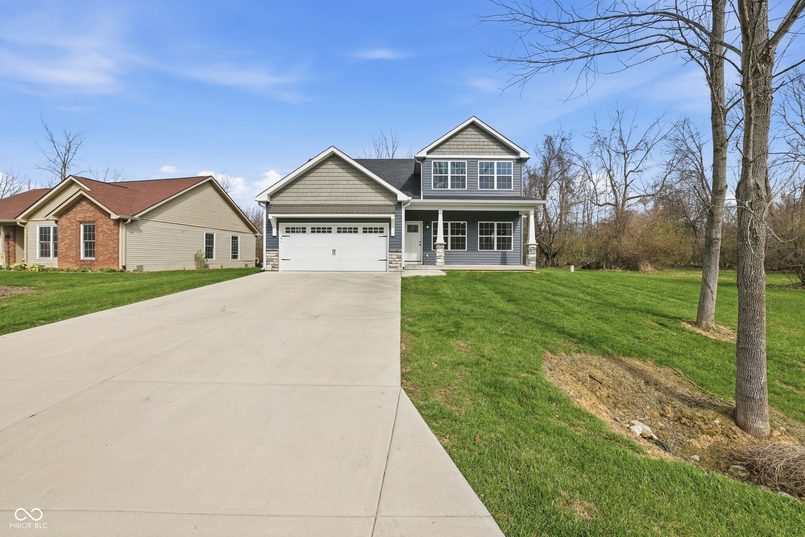 Front exterior at 210 Gettysburg, Coatesville, IN