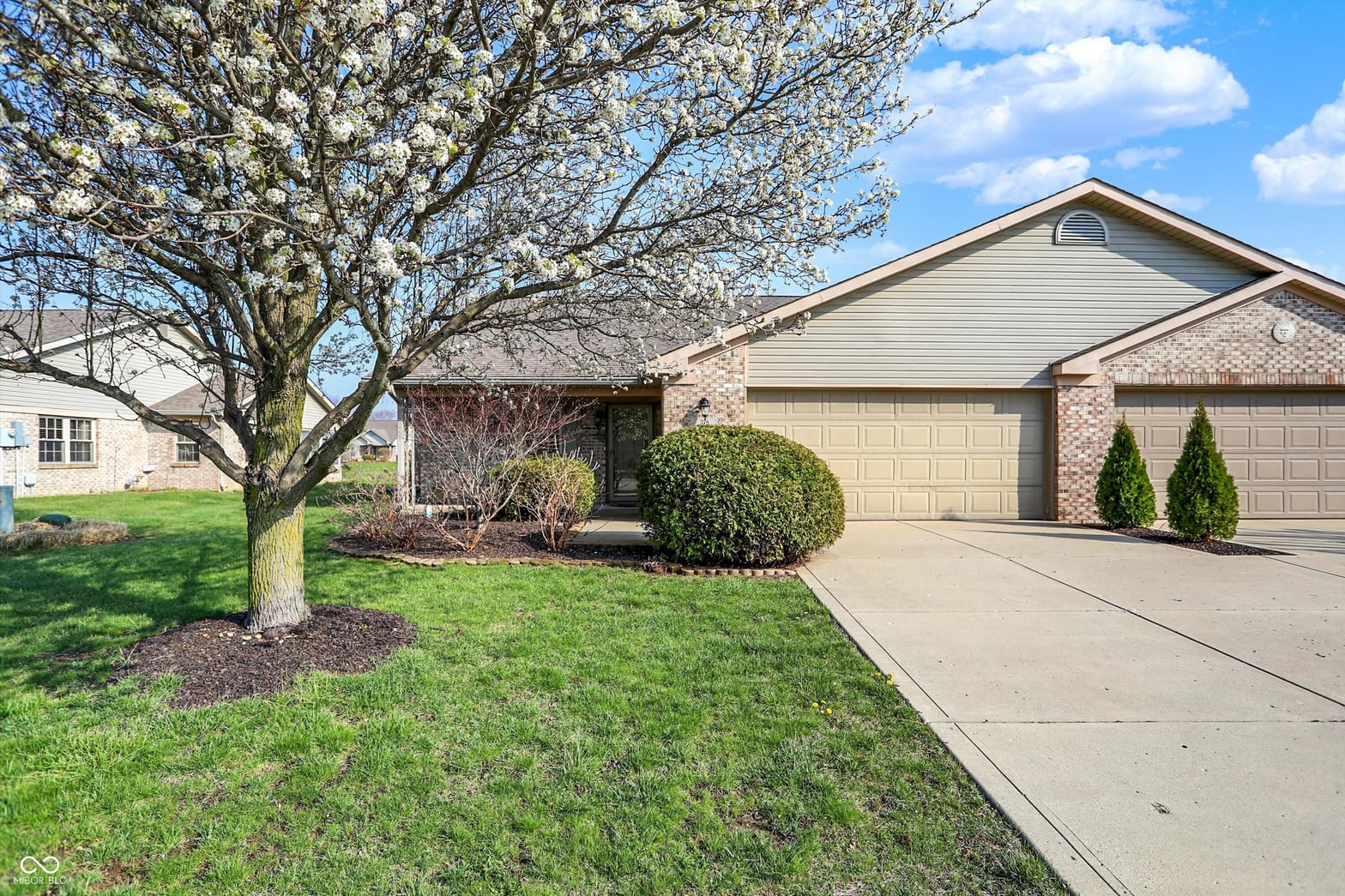 Photo of 378 Camellia Lane, Bargersville, IN