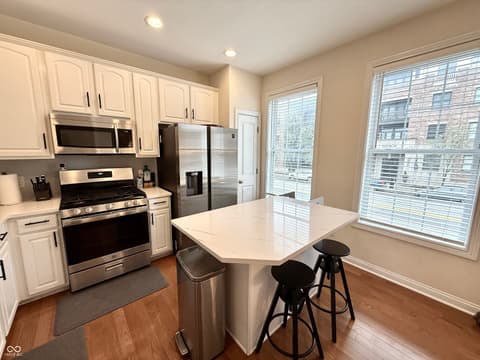 Photo of 354 E Ohio Street, Indianapolis, IN