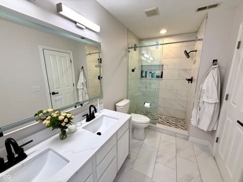 Photo of 354 E Ohio Street, Indianapolis, IN