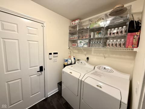 Photo of 354 E Ohio Street, Indianapolis, IN