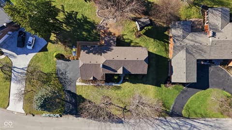 Aerial view at 415 Oxford Drive, Noblesville, IN