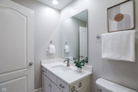 Photo of 1013 Pine Hill Way, Carmel, IN