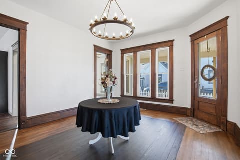 Foyer at 437 N Conde Street, Tipton, IN