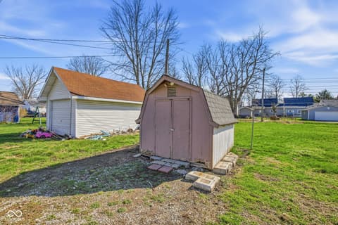 Out Buildings — 437 N Conde Street, Tipton, IN
