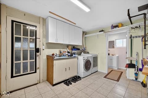 Photo of 117 S Walnut Street, Ellettsville, IN