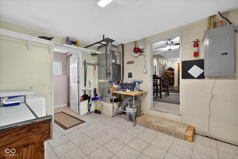 Photo of 117 S Walnut Street, Ellettsville, IN