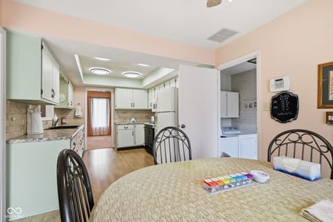 Photo of 1373 Echo Bend Street, Greenwood, IN