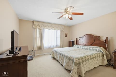 Photo of 1373 Echo Bend Street, Greenwood, IN