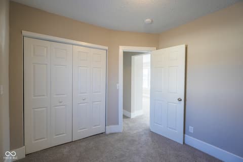 Photo of 1423 Fountain Street, Anderson, IN