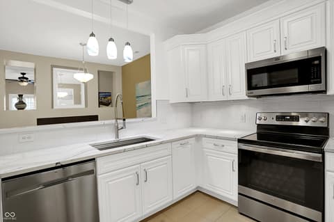 Photo of 1598 Lacebark Drive, Greenwood, IN