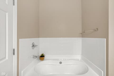 Photo of 1598 Lacebark Drive, Greenwood, IN