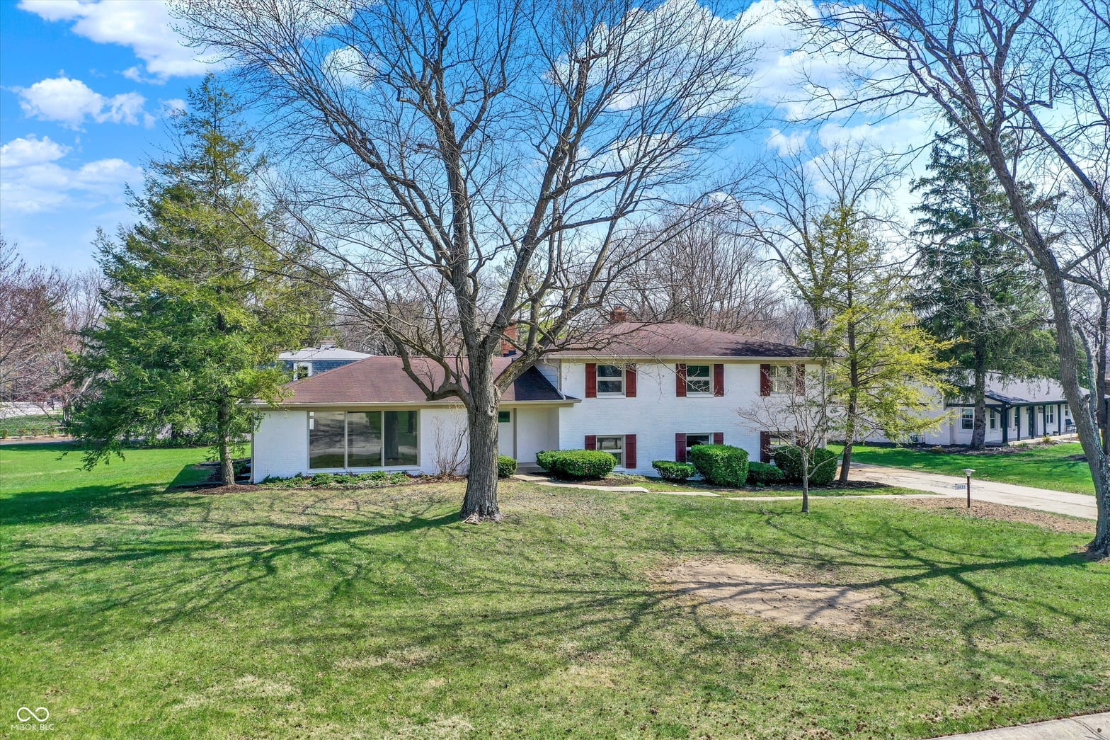 Photo of 8433 Sunset Lane, Indianapolis, IN
