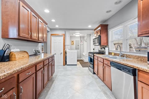 Photo of 414 Jefferson Avenue, Indianapolis, IN