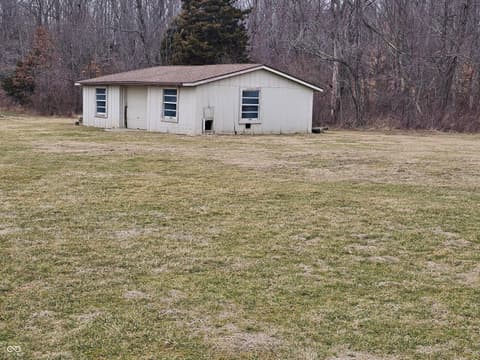 Out Buildings — 7466 S State Road 75, Coatesville, IN