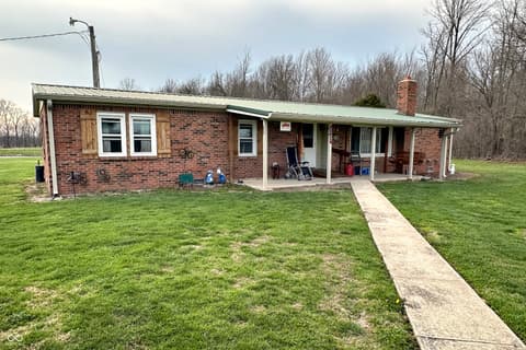 Front exterior at 7466 S State Road 75, Coatesville, IN