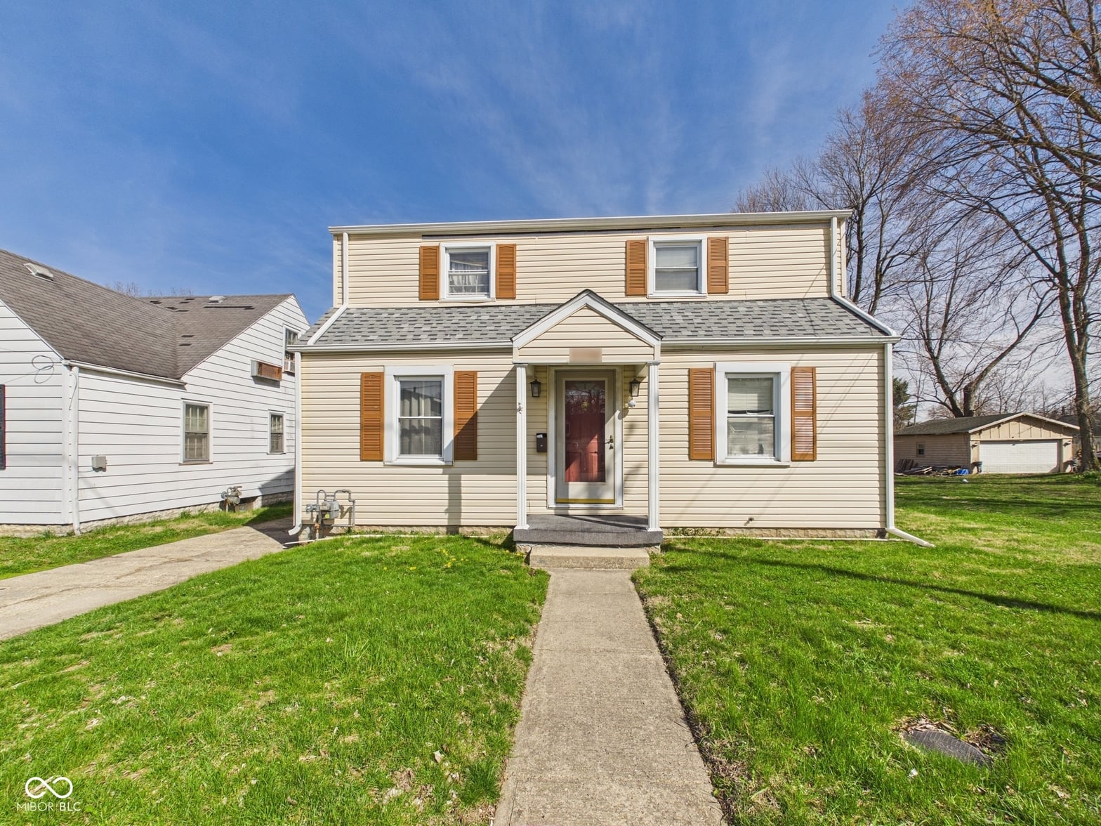 Front exterior at 2230 W 8th Street, Anderson, IN