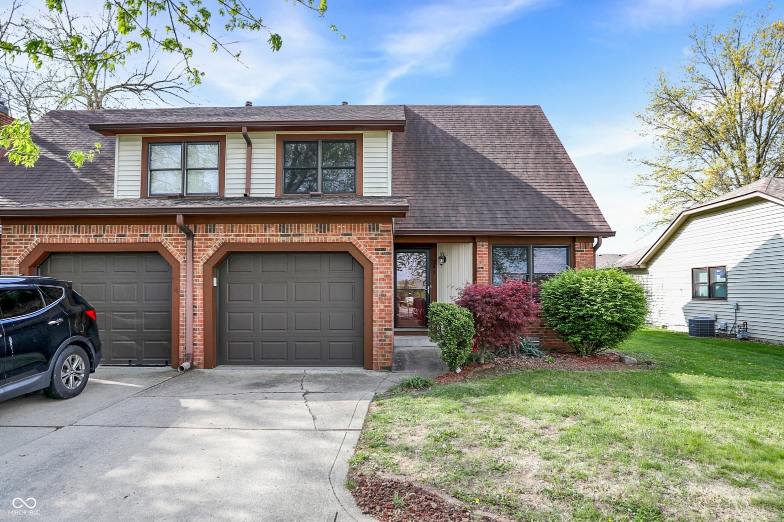 Photo of 243 E County Line Road, Greenwood, IN