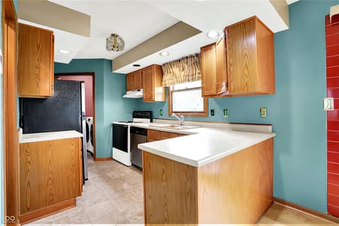 Photo of 243 E County Line Road, Greenwood, IN