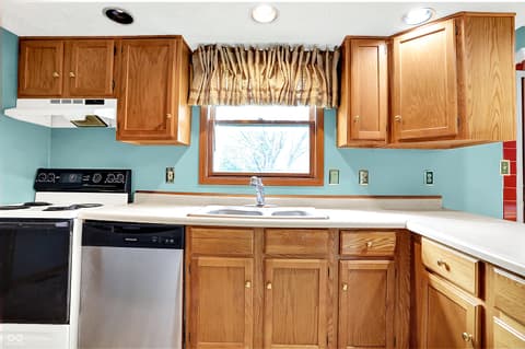 Photo of 243 E County Line Road, Greenwood, IN