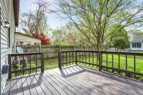 Photo of 243 E County Line Road, Greenwood, IN