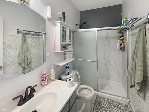 Photo of 1678 Juniper Lane, Greenwood, IN