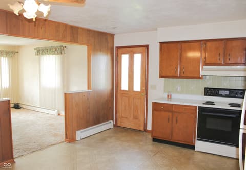 Photo of 8435 E County Road 1000 N, Sunman, IN