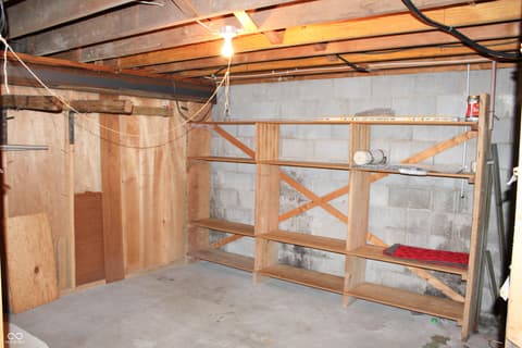 Photo of 8435 E County Road 1000 N, Sunman, IN
