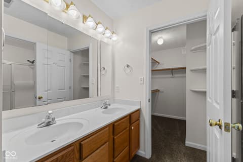 Photo of 6612 Cobham Lane, Indianapolis, IN