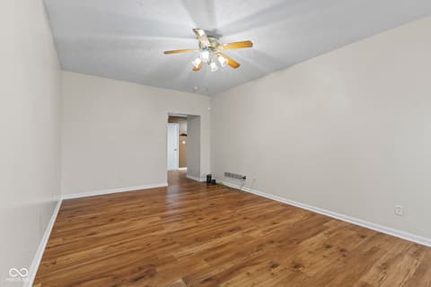 Photo of 6612 Cobham Lane, Indianapolis, IN
