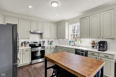 Photo of 12111 Everwood Circle, Noblesville, IN