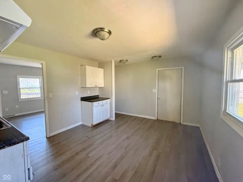 Photo of 1902 Edgemont Way, Anderson, IN