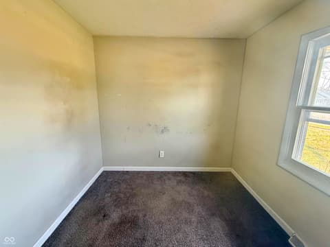 Photo of 1902 Edgemont Way, Anderson, IN