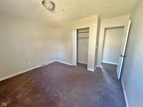 Photo of 1902 Edgemont Way, Anderson, IN