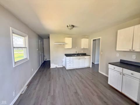 Photo of 1902 Edgemont Way, Anderson, IN