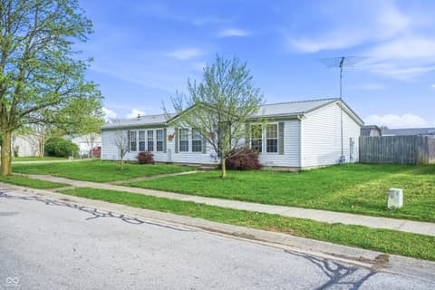 Photo of 3336 Fall Valley Drive, Columbus, IN