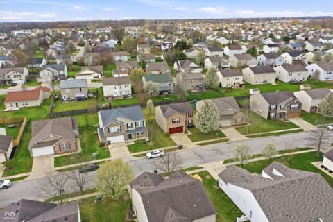 Photo of 5804 Grassy Bank Drive, Indianapolis, IN