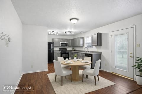 Photo of 5804 Grassy Bank Drive, Indianapolis, IN