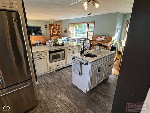 Photo of 1028 State Street, Lafayette, IN
