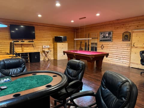 Game Room — 523 E Noble Street, Lebanon, IN