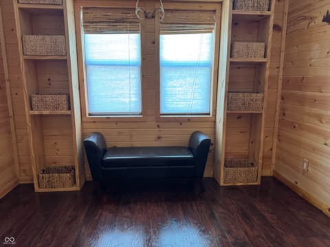 Sitting Room — 523 E Noble Street, Lebanon, IN
