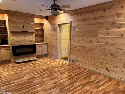 Game Room — 523 E Noble Street, Lebanon, IN
