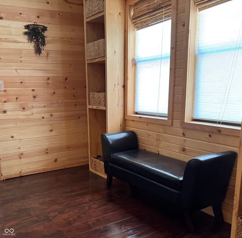 Sitting Room — 523 E Noble Street, Lebanon, IN