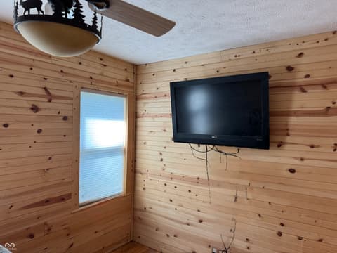 Bedroom at 523 E Noble Street, Lebanon, IN