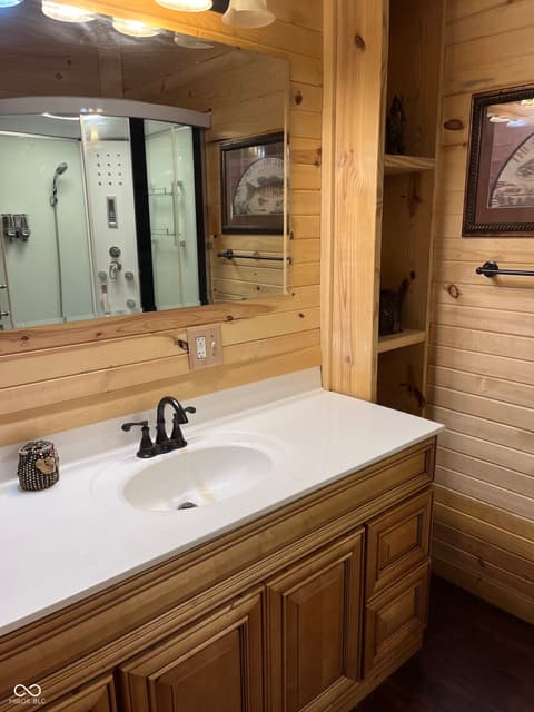 Primary bathroom at 523 E Noble Street, Lebanon, IN