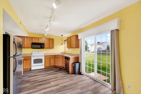 Kitchen at 2428 Foxtail Drive, Plainfield, IN