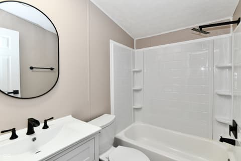 Bathroom at 1906 W 1000 N, Knightstown, IN