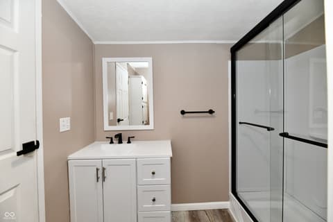 Bathroom at 1906 W 1000 N, Knightstown, IN